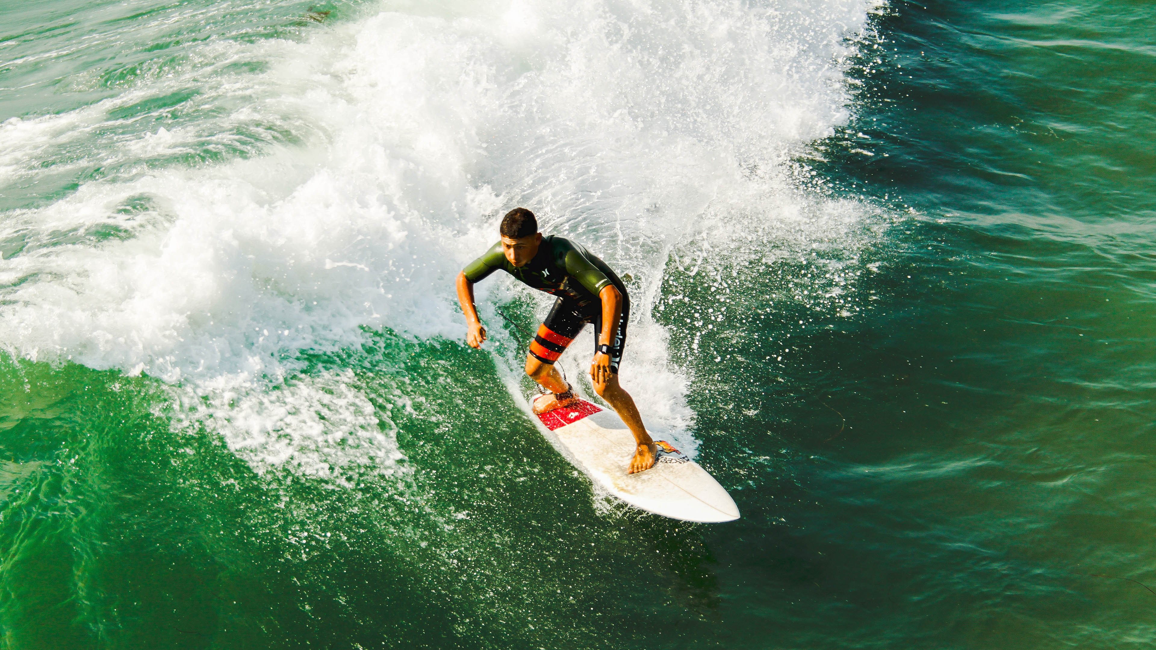 德转在役巴萨青训巅峰身价阵容:奥纳纳、伊卡尔迪与梅西在列,巴萨的青训